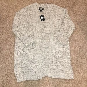 Roots cardigan